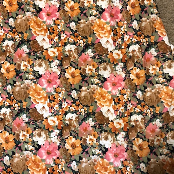 Beautiful long dress - Picture 3 of 6